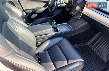 Внедорожник / Кроссовер Tesla Model Y 2021 в Киеве