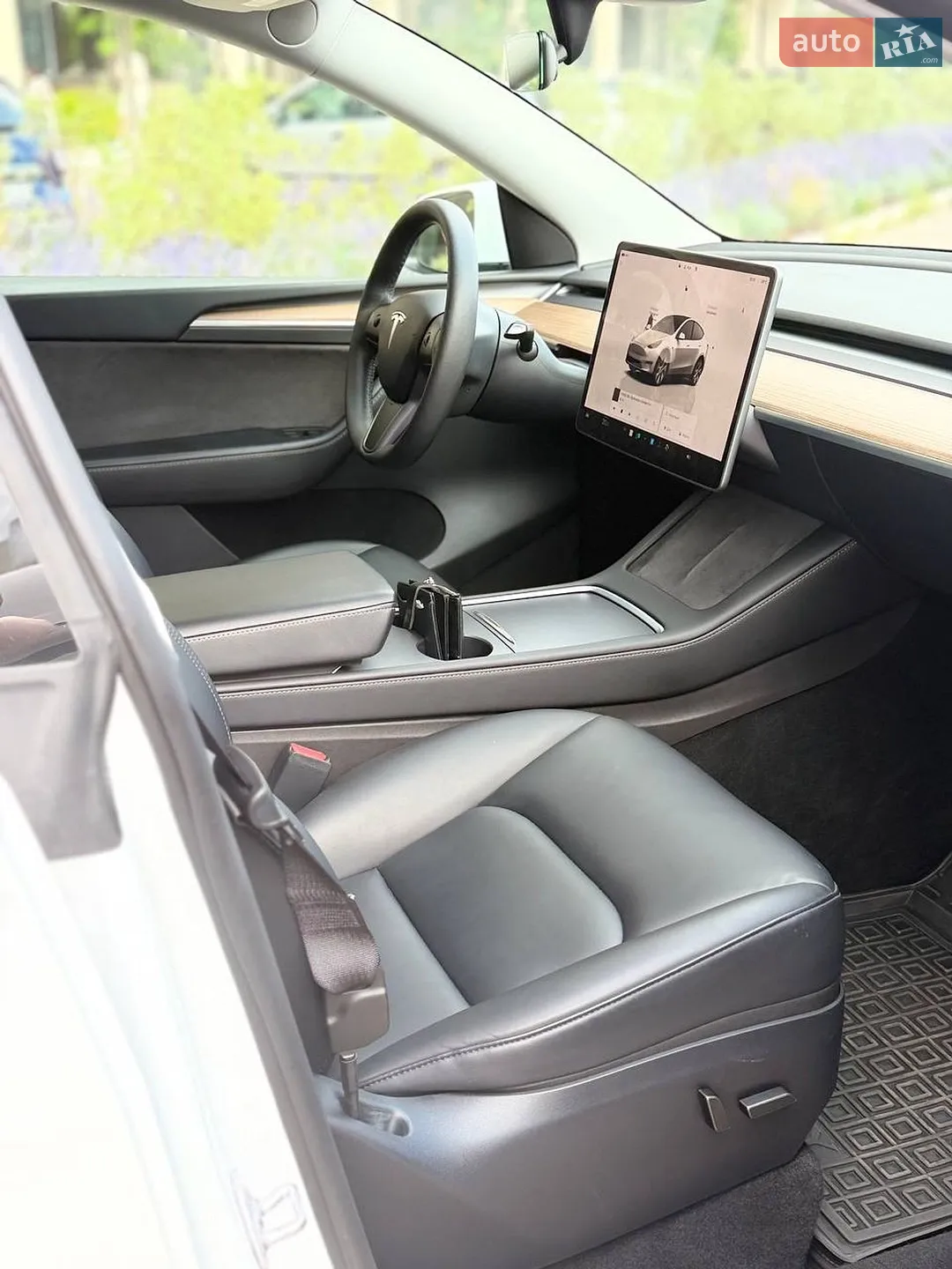 2023 Tesla Model Y - мініатюра 8