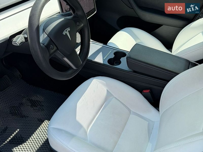 Позашляховик / Кросовер Tesla Model Y 2022 в Сумах