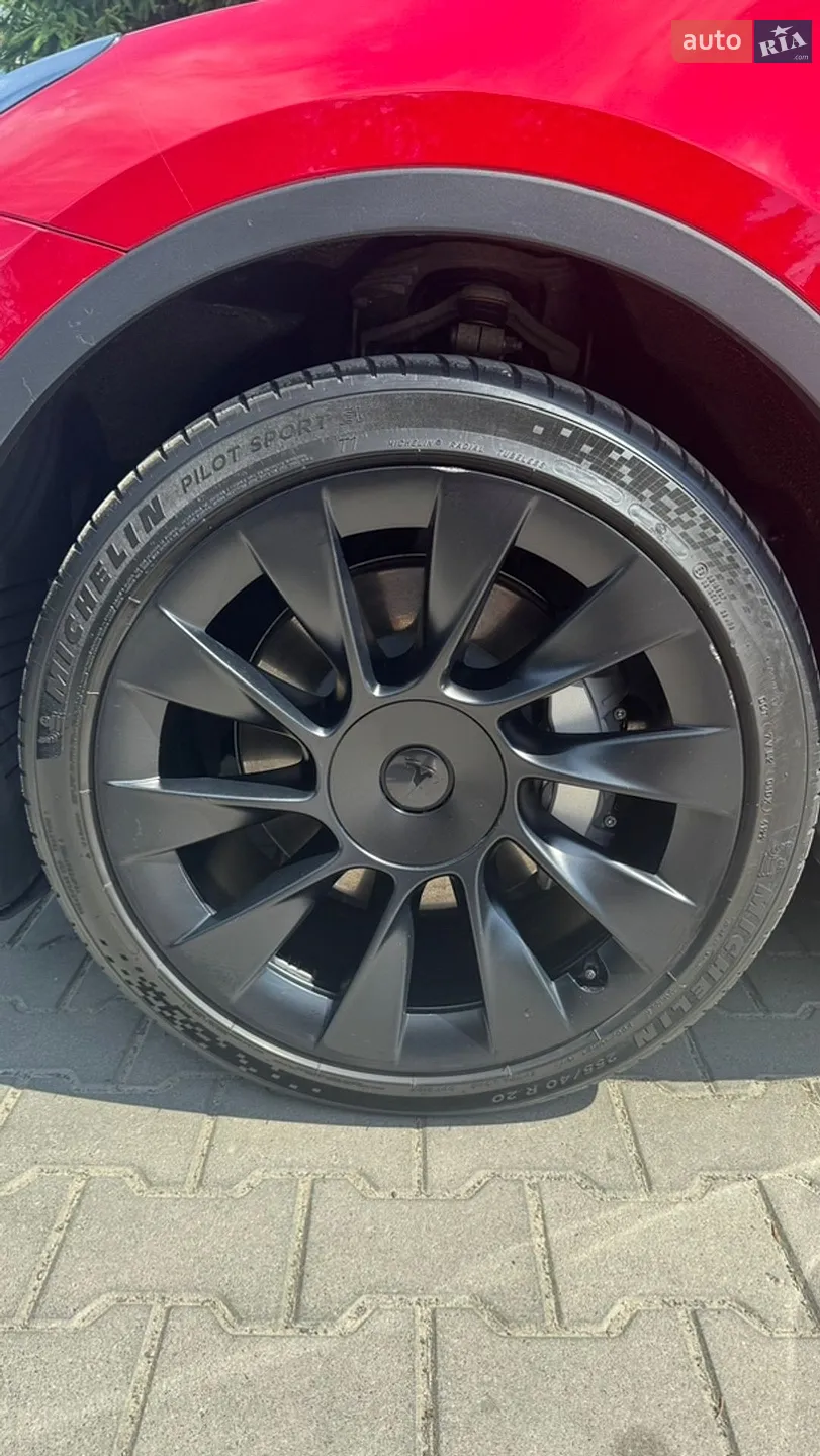 Tesla Model Y 2022 VIN LRWYGCFSXPC636858 фото оголошення 13 з 34