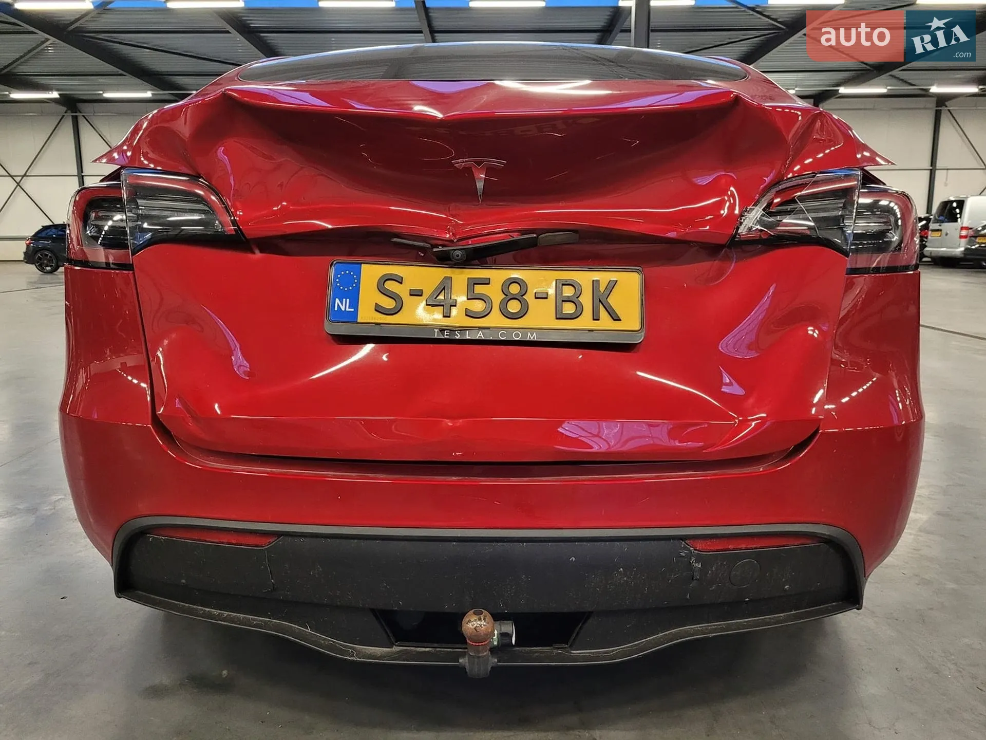 Tesla Model Y 2022 VIN LRWYGCFSXPC636858 фото оголошення 8 з 34