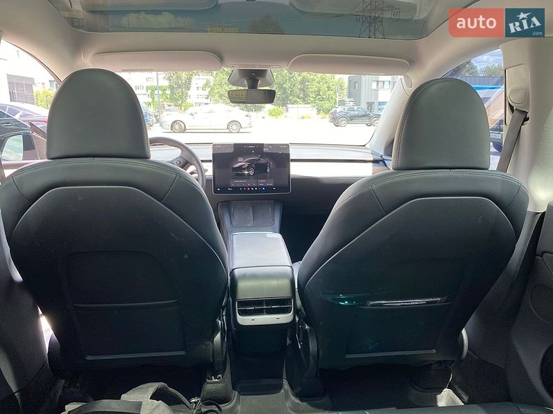 Внедорожник / Кроссовер Tesla Model Y 2023 в Днепре фото 9 Внедорожник / Кроссовер Tesla Model Y 2023 в Днепре