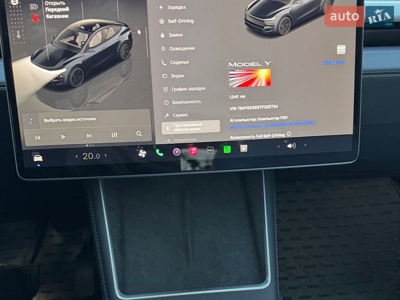 Внедорожник / Кроссовер Tesla Model Y 2025 в Киеве