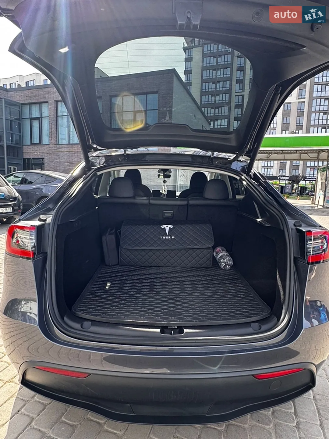 2023 Tesla Model Y - мініатюра 16