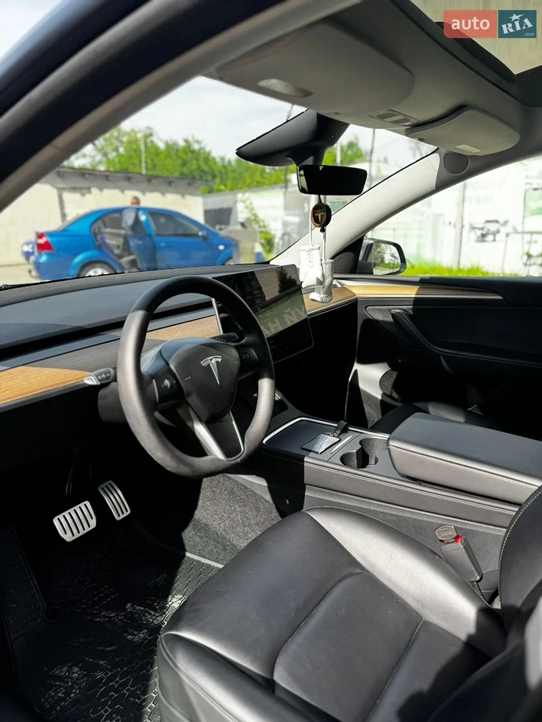 2023 Tesla Model Y - мініатюра 24
