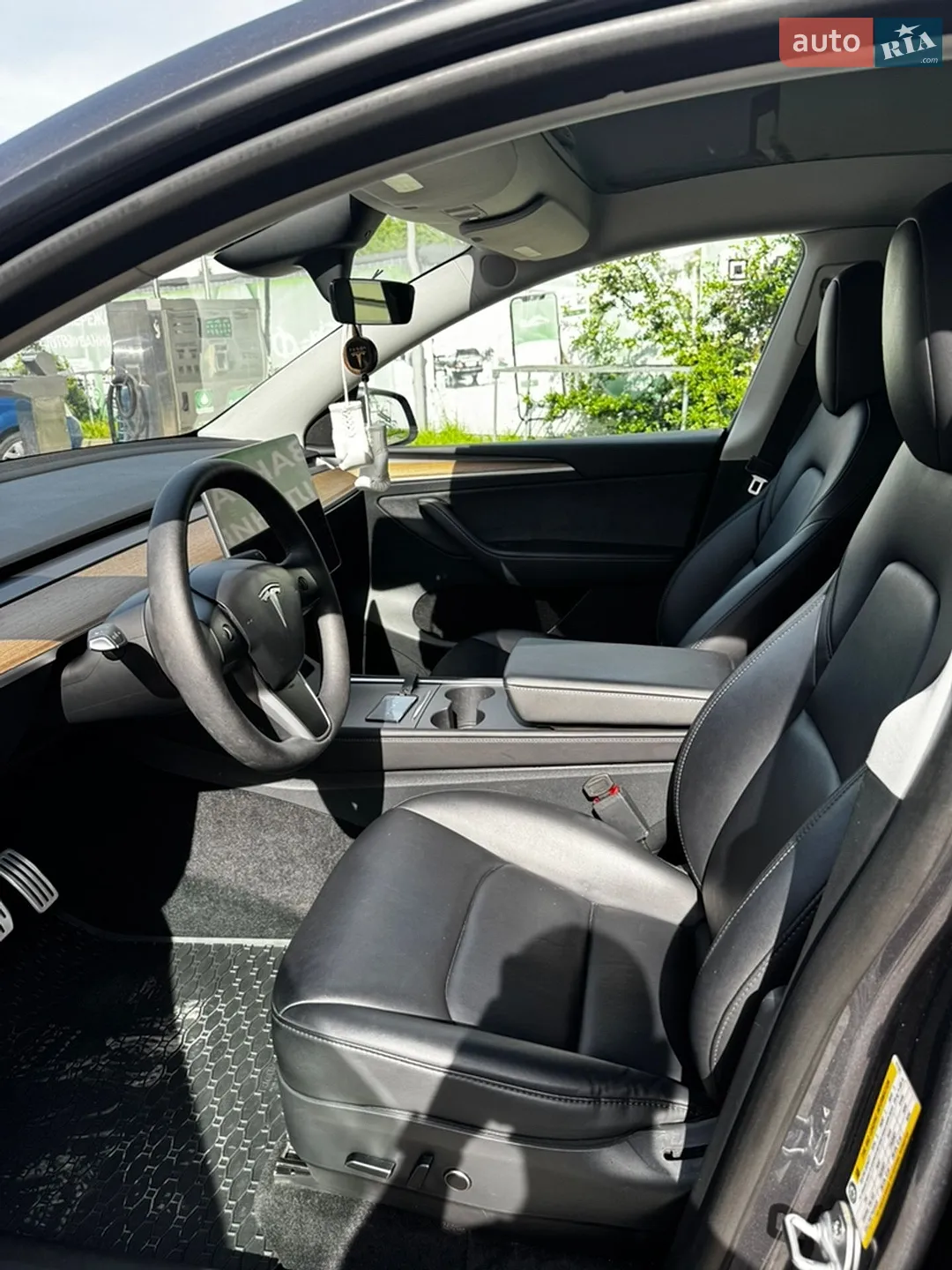 2023 Tesla Model Y - мініатюра 26