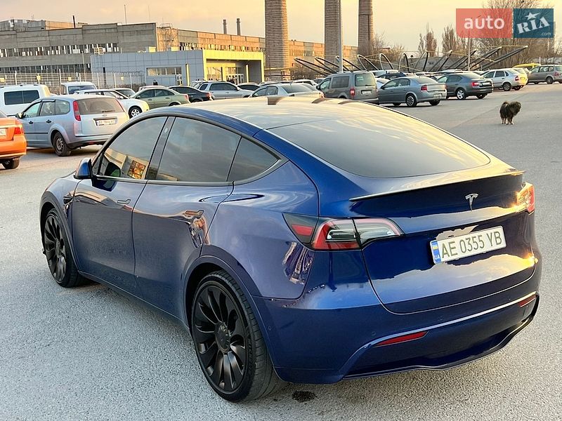 Внедорожник / Кроссовер Tesla Model Y 2022 в Днепре