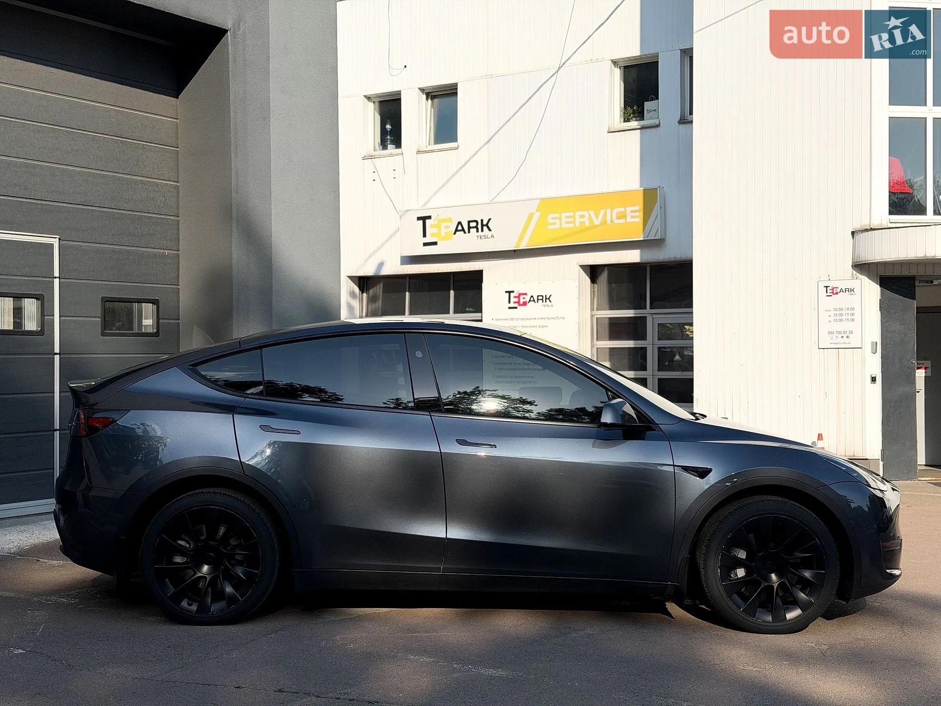 2023 Tesla Model Y - мініатюра 11