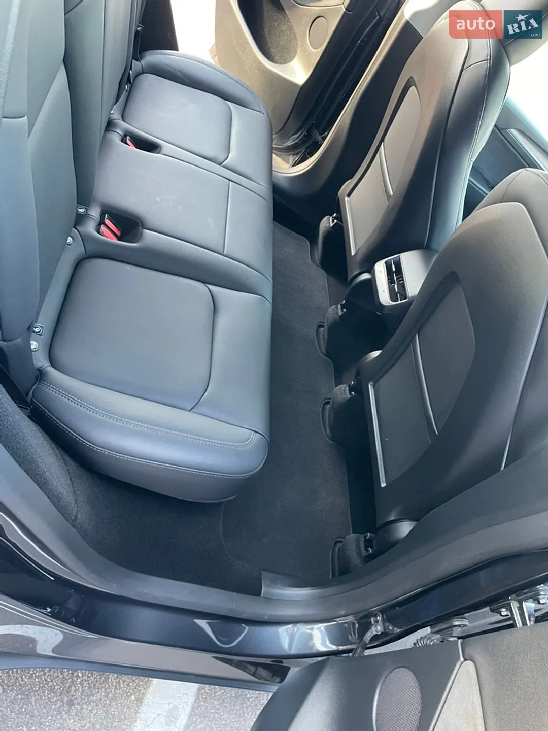 2024 Tesla Model Y - мініатюра 46