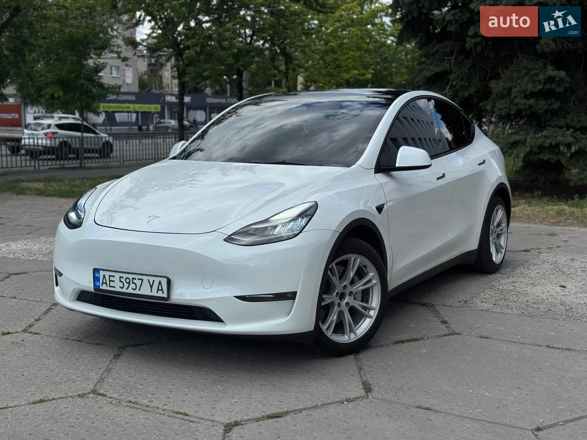 2021 Tesla Model Y - мініатюра 4