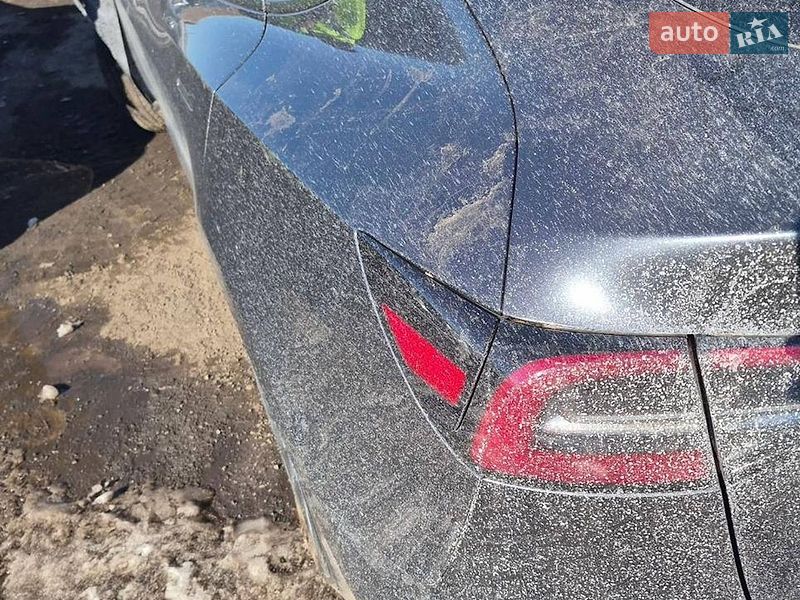 Внедорожник / Кроссовер Tesla Model Y 2025 в Киеве фото 4 Внедорожник / Кроссовер Tesla Model Y 2025 в Киеве
