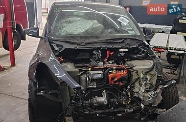 Внедорожник / Кроссовер Tesla Model Y 2025 в Киеве фото 7 Внедорожник / Кроссовер Tesla Model Y 2025 в Киеве