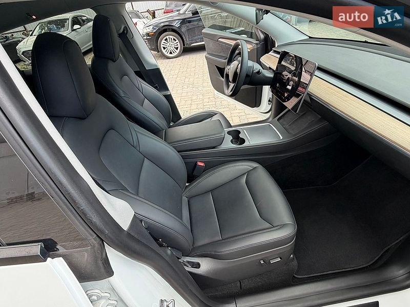 Внедорожник / Кроссовер Tesla Model Y 2023 в Днепре