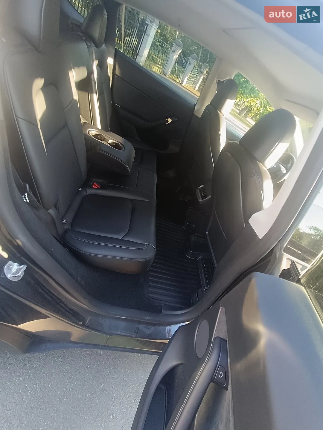 2024 Tesla Model Y - мініатюра 26