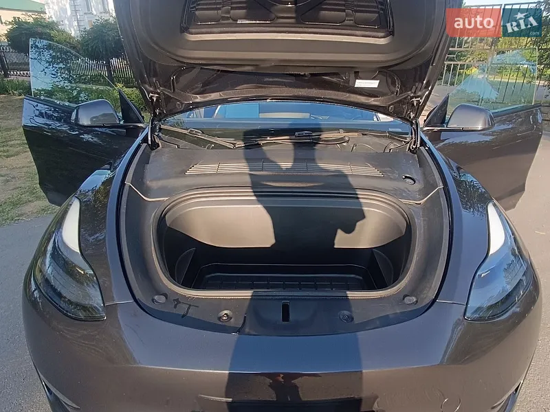 Tesla Model Y 2024 VIN 7SAYGDED1RF053597 фото оголошення 37 з 66