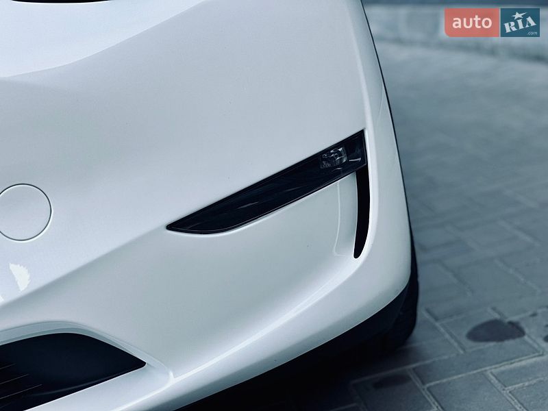 Внедорожник / Кроссовер Tesla Model Y 2023 в Кременчуге