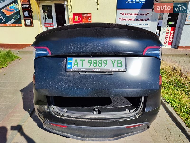 Позашляховик / Кросовер Tesla Model Y 2022 в Долині фото 8 Позашляховик / Кросовер Tesla Model Y 2022 в Долині