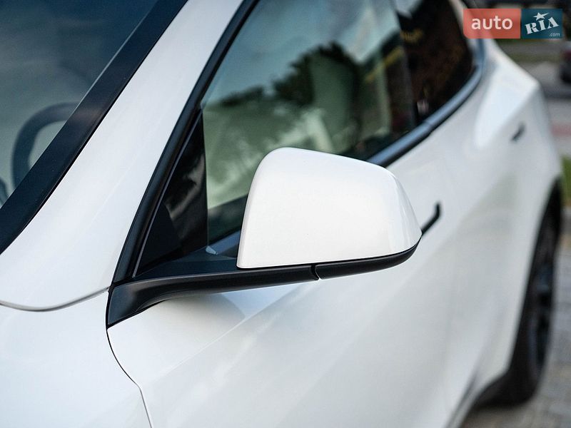 Внедорожник / Кроссовер Tesla Model Y 2021 в Виннице