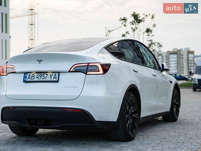 Внедорожник / Кроссовер Tesla Model Y 2021 в Виннице