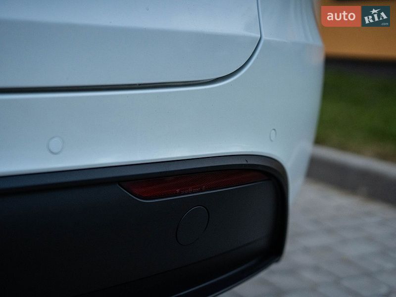 Внедорожник / Кроссовер Tesla Model Y 2021 в Виннице