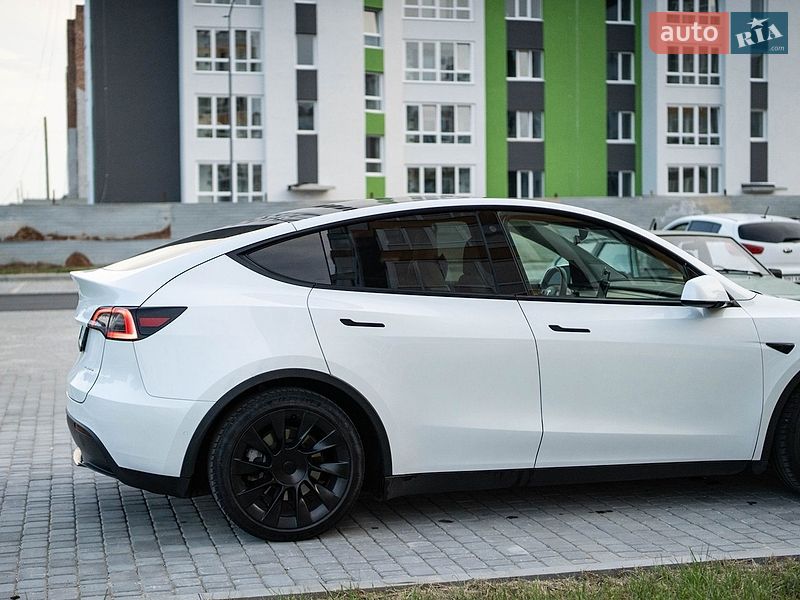 Внедорожник / Кроссовер Tesla Model Y 2021 в Виннице