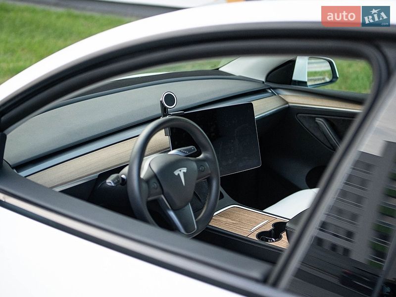 Внедорожник / Кроссовер Tesla Model Y 2021 в Виннице