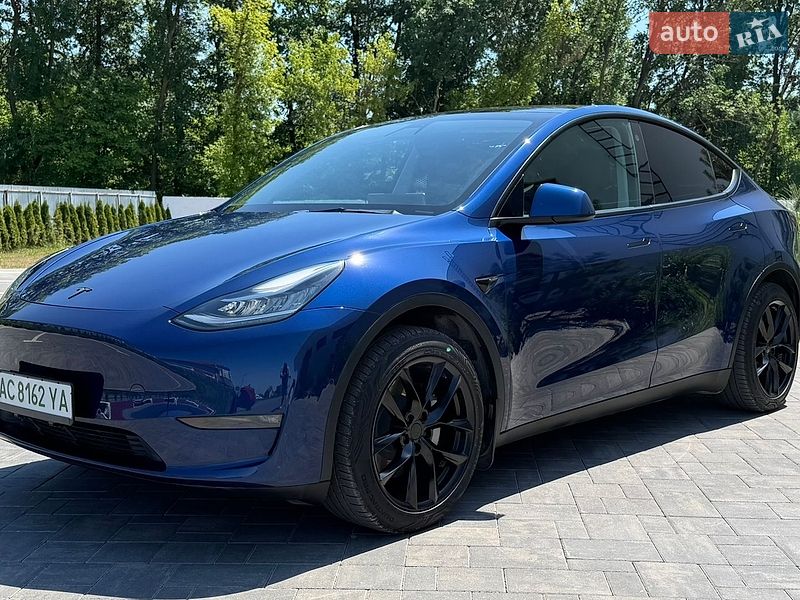 Tesla Model Y 2021