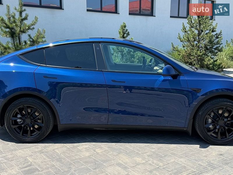 Позашляховик / Кросовер Tesla Model Y 2021 в Луцьку