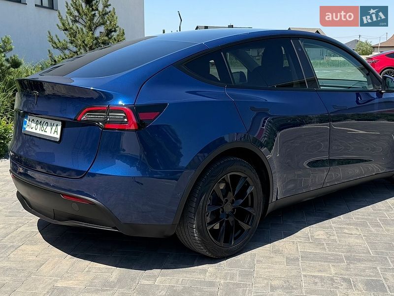 Позашляховик / Кросовер Tesla Model Y 2021 в Луцьку
