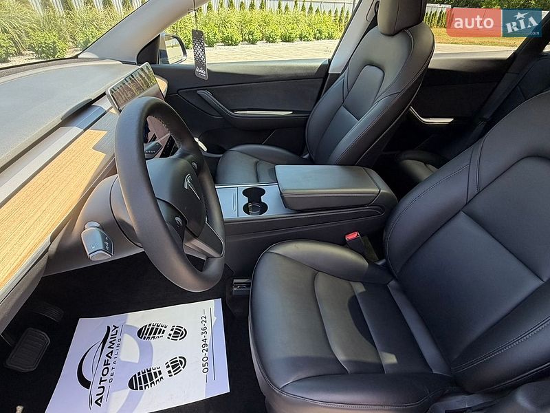 Позашляховик / Кросовер Tesla Model Y 2021 в Луцьку