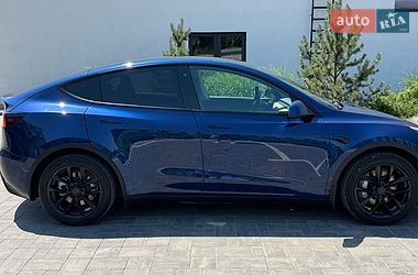 Позашляховик / Кросовер Tesla Model Y 2021 в Луцьку