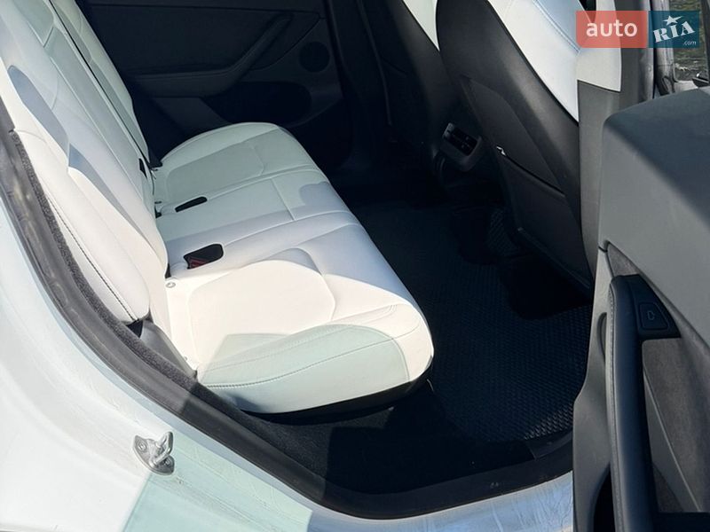 Позашляховик / Кросовер Tesla Model Y 2022 в Сумах