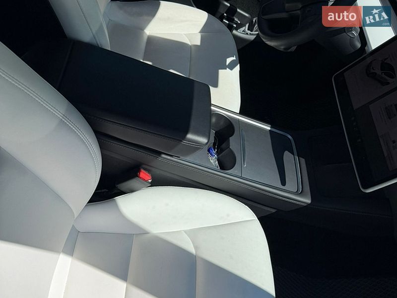 Позашляховик / Кросовер Tesla Model Y 2022 в Сумах