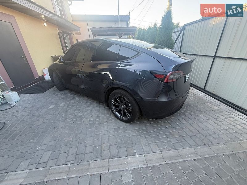 Позашляховик / Кросовер Tesla Model Y 2024 в Кременчуці