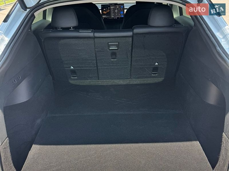 Внедорожник / Кроссовер Tesla Model Y 2022 в Мерефа