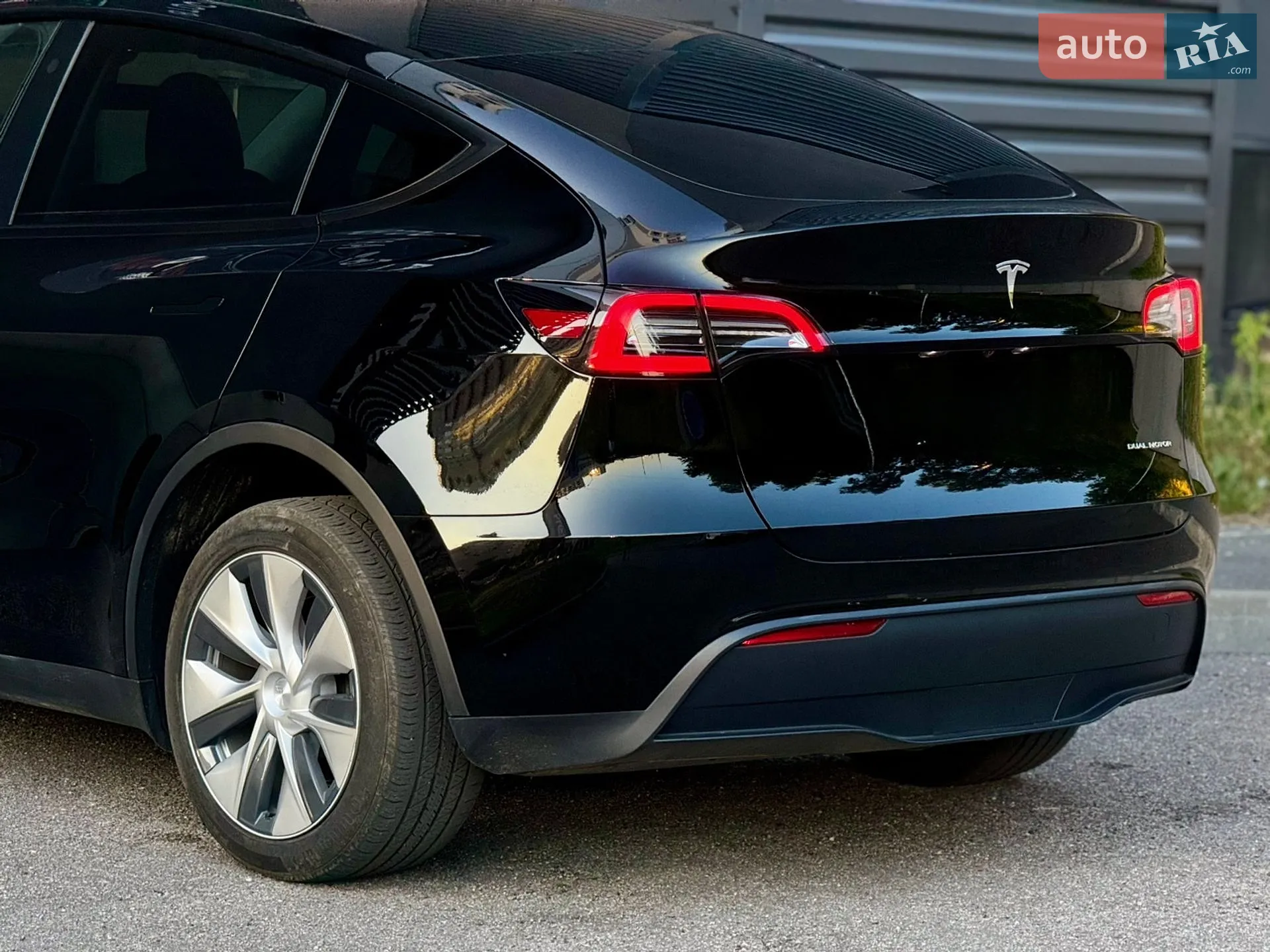2023 Tesla Model Y - мініатюра 10