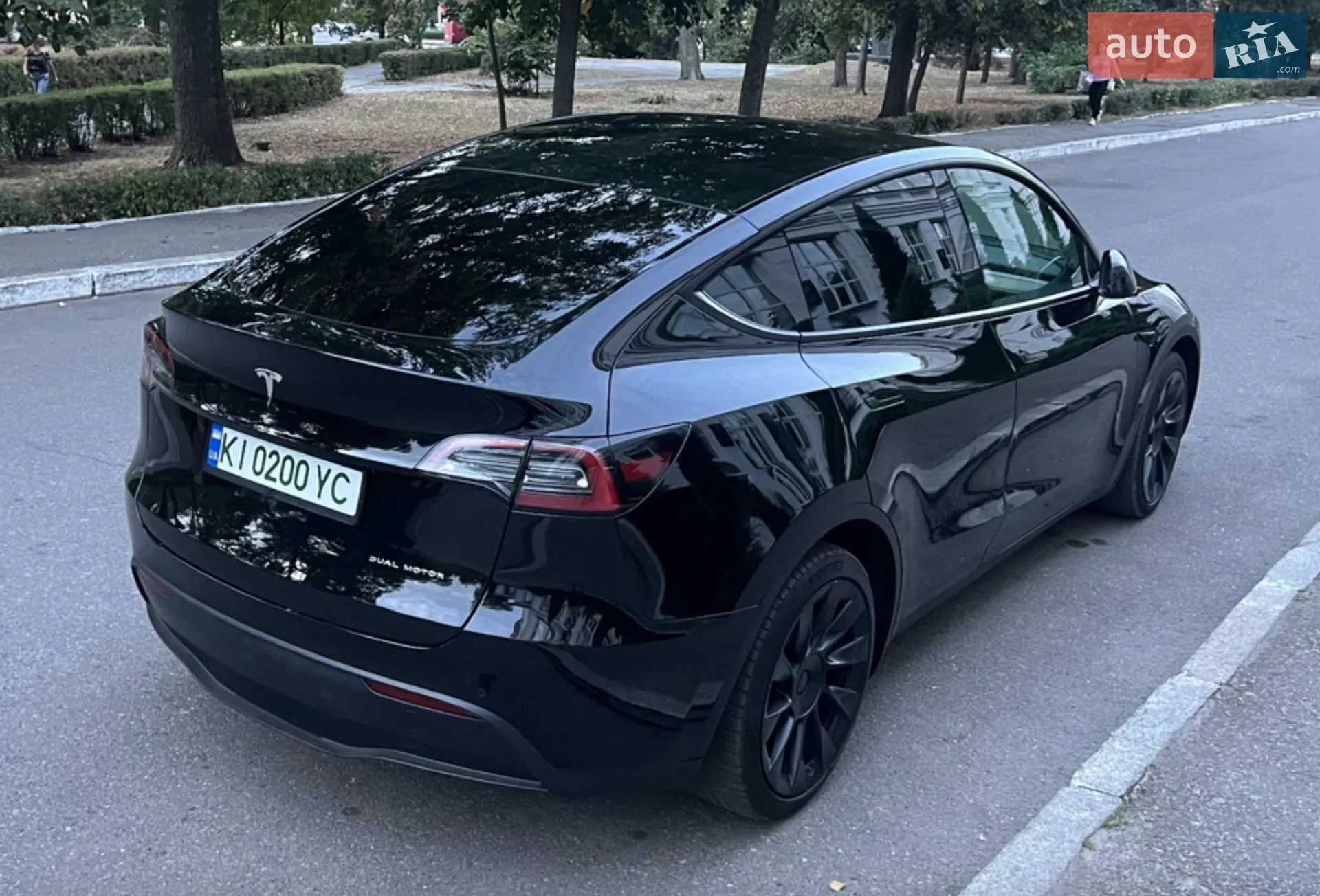 2022 Tesla Model Y - мініатюра 3
