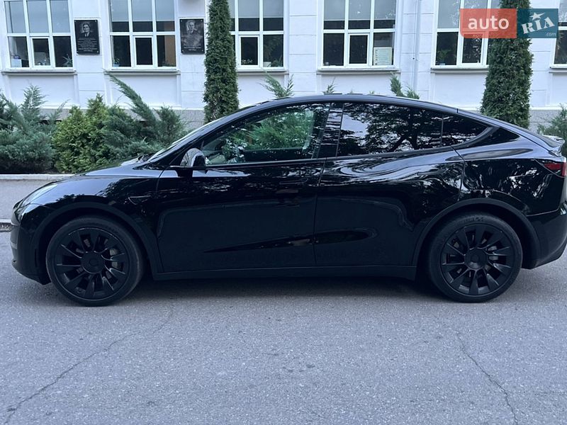 Внедорожник / Кроссовер Tesla Model Y 2022 в Ужгороде