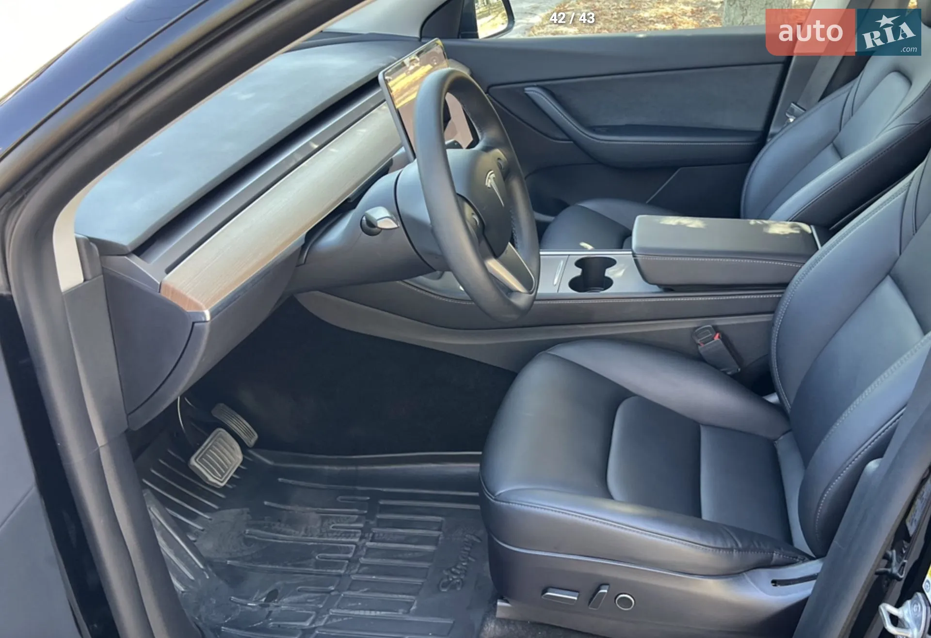 2022 Tesla Model Y - мініатюра 17
