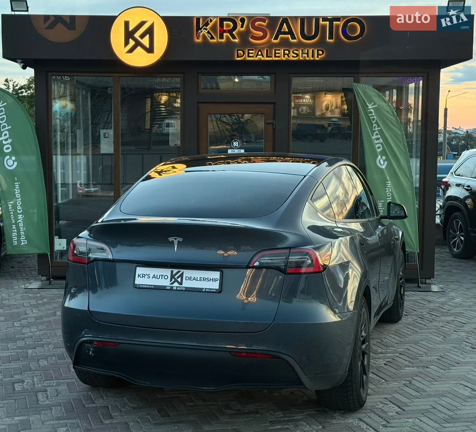 2020 Tesla Model Y - мініатюра 8