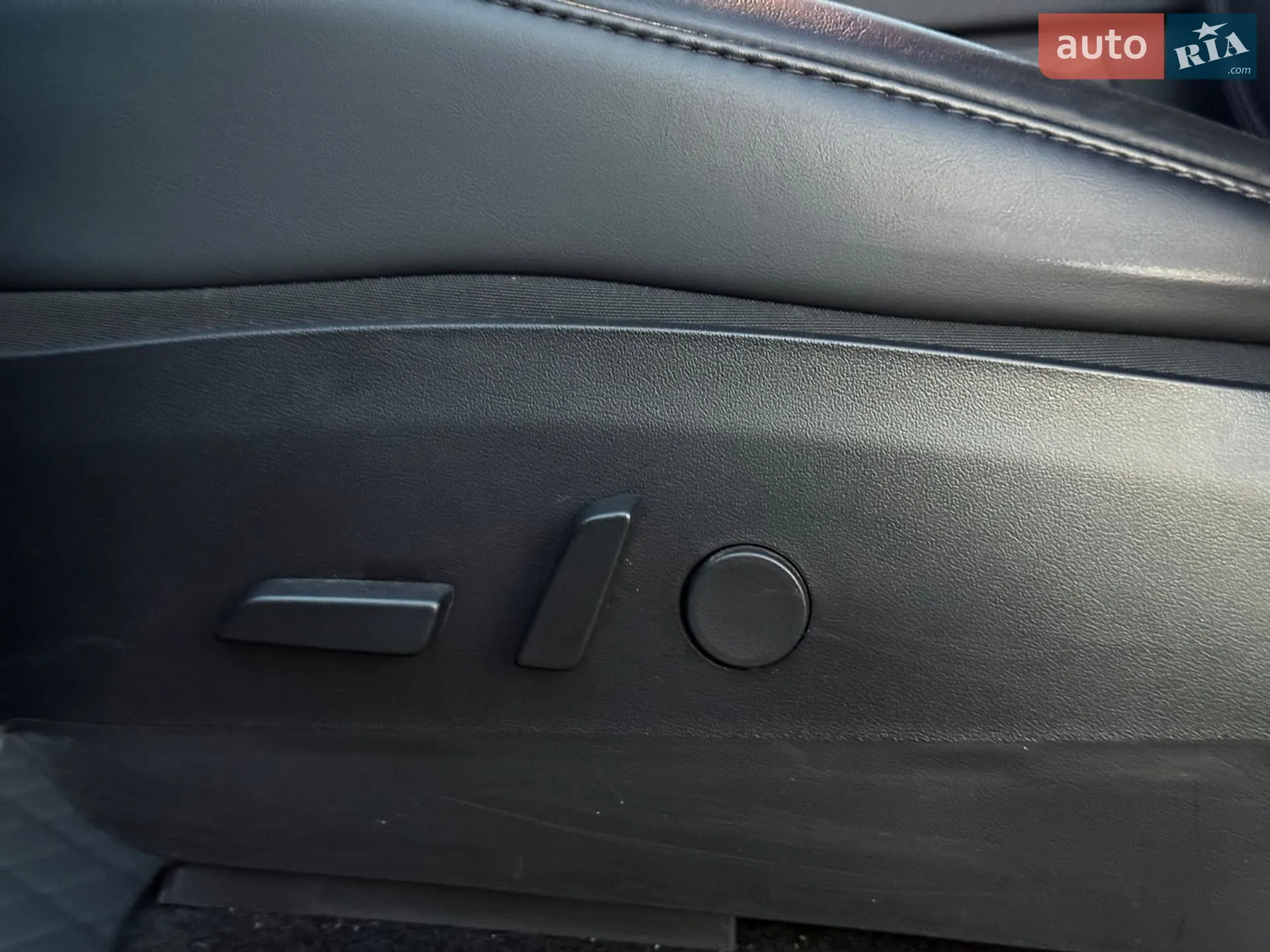 2020 Tesla Model Y - мініатюра 17