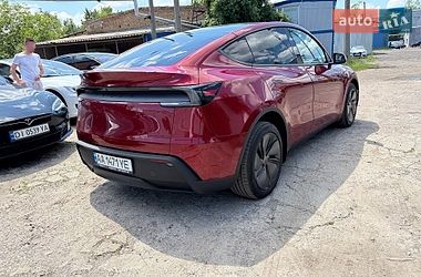 Внедорожник / Кроссовер Tesla Model Y 2025 в Киеве