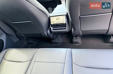 Внедорожник / Кроссовер Tesla Model Y 2025 в Киеве
