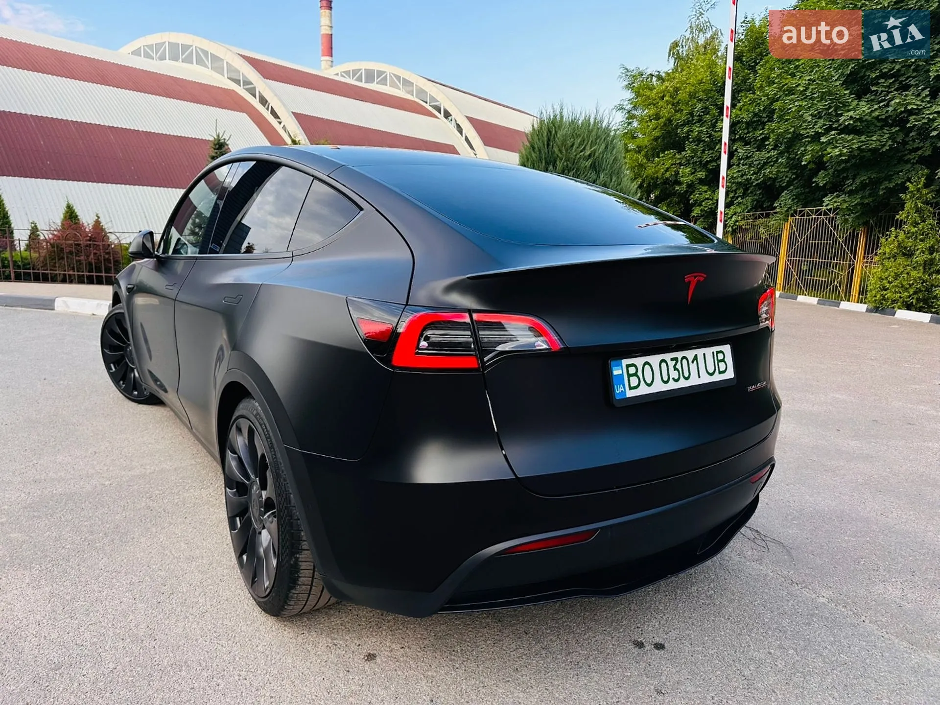 2022 Tesla Model Y - мініатюра 3