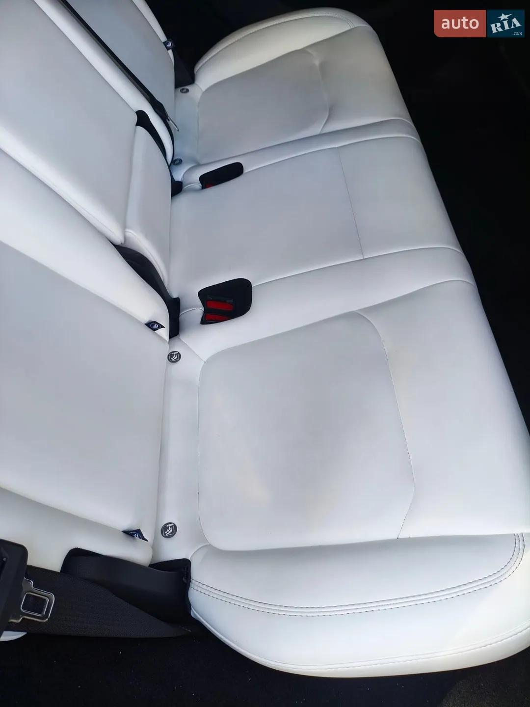 2024 Tesla Model Y - мініатюра 18