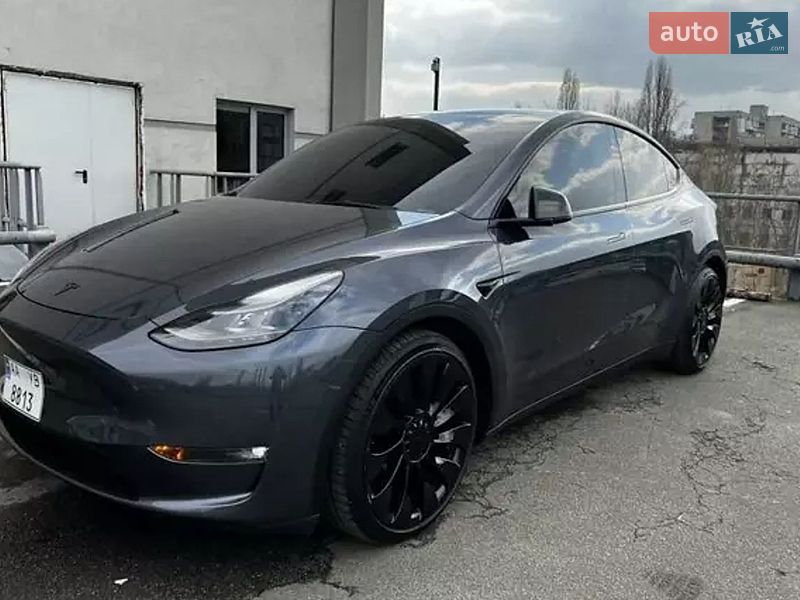 Tesla Model Y 2022