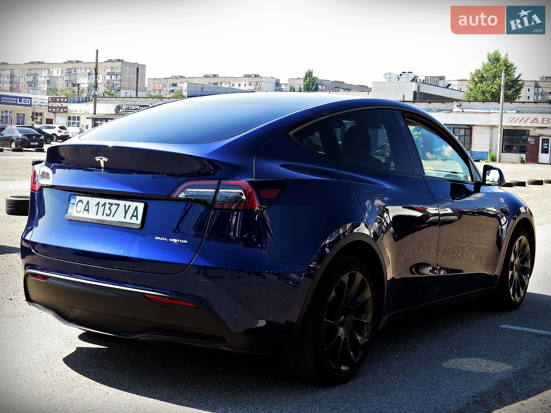 2023 Tesla Model Y - мініатюра 3
