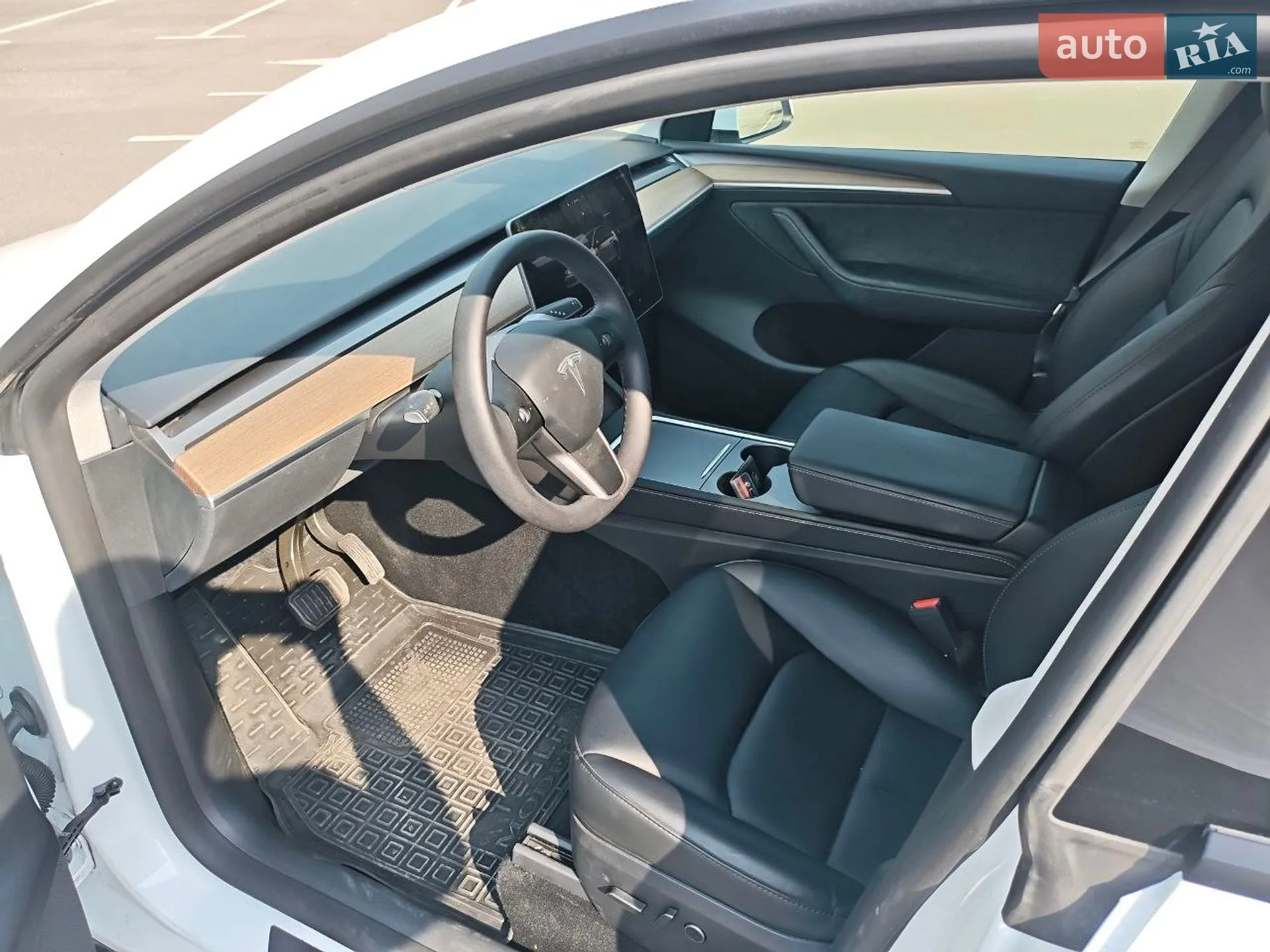 2024 Tesla Model Y - мініатюра 11
