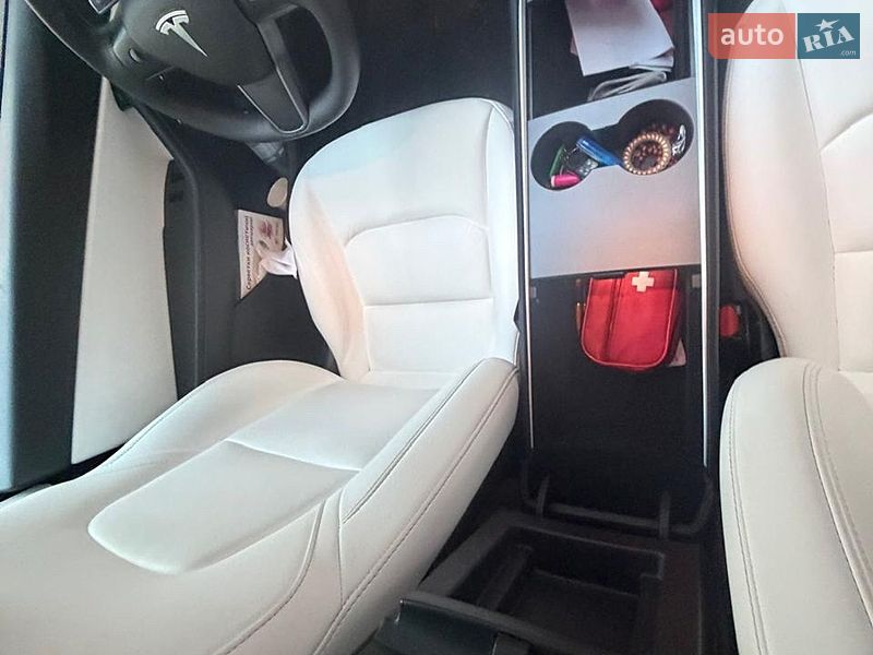Внедорожник / Кроссовер Tesla Model Y 2022 в Киеве фото 15 Внедорожник / Кроссовер Tesla Model Y 2022 в Киеве