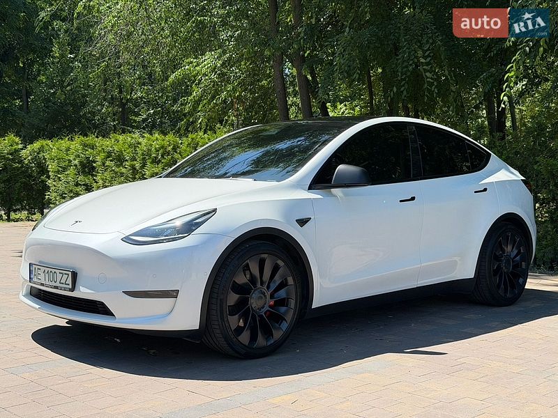 Tesla Model Y 2022